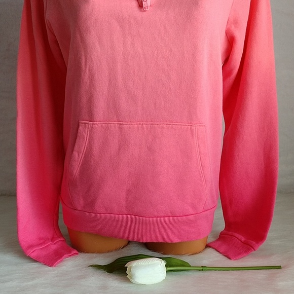 Size M🌺PINK VICTORIA'S SECRET HALF ZIP.nwt - Picture 3 of 6